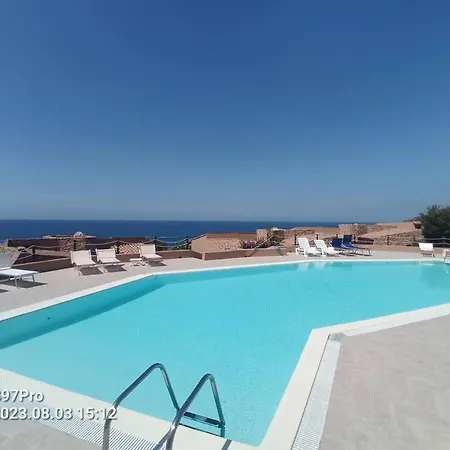 Isor Con Piscina Costa Paradiso