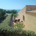 Isor Con Piscina Holiday home *