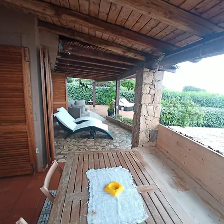 Isor Con Piscina 펜션