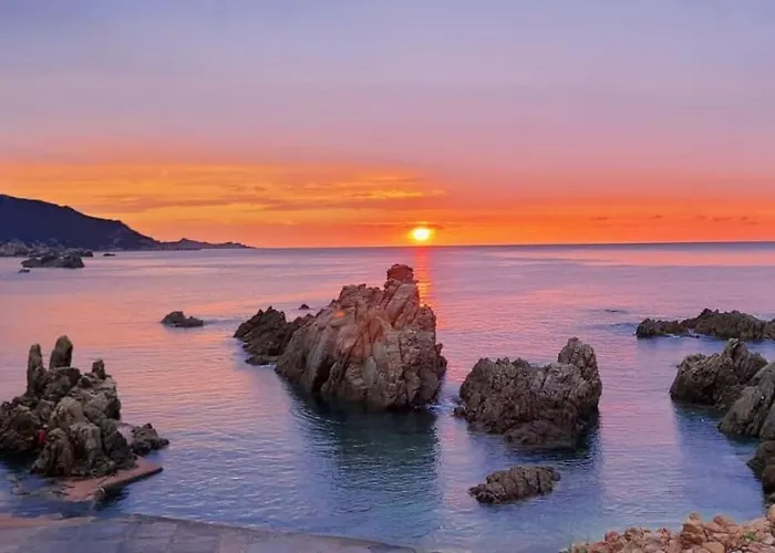 Isor Con Piscina Hébergement de vacances Costa Paradiso