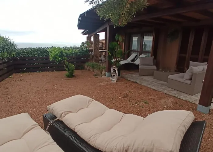 Isor Con Piscina Hébergement de vacances Costa Paradiso